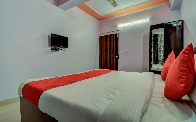 Flagship 19036 Hotel Royal Raj