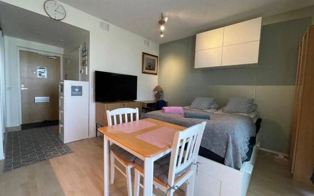 The Seaside Apartment