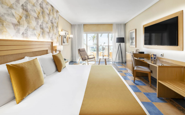 Elba Sara Beach & Golf Resort