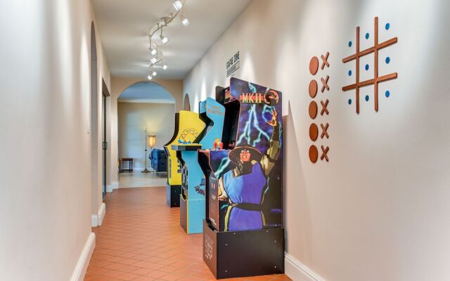 Spacious Tampa Vacation Rental w/ Pool & Dock