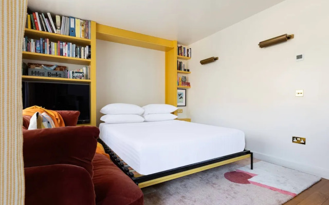 St Luke's Mews III by Onefinestay