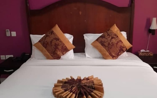 African Hill Hotel & Resort