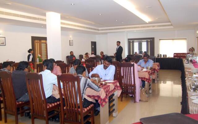 Hotel Monad