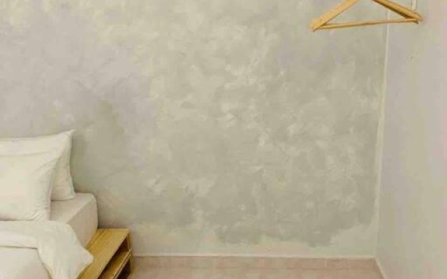 Tokmi retreat home with spacious garden – Guest Rooms – Kuala Terengganu