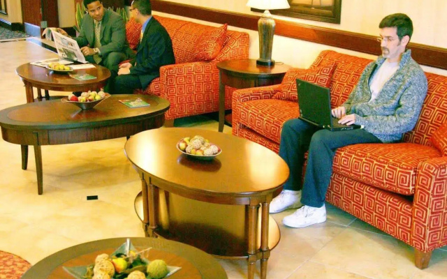 Hampton Inn & Suites Los Angeles Burbank Airport