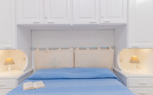 I Fari 77 600mt From The Beach