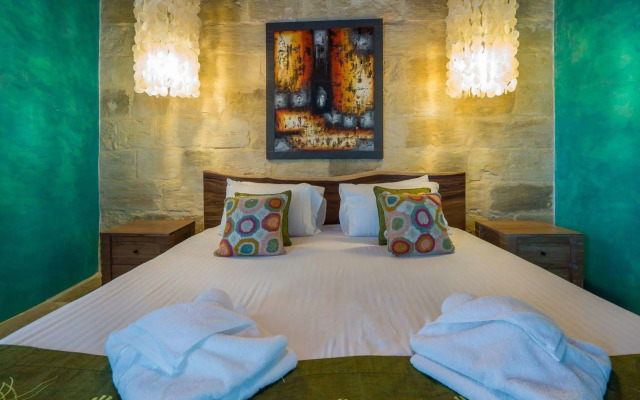 Chapel 5 Suites
