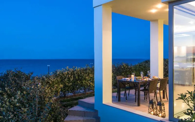 Beach Front Villa Peri