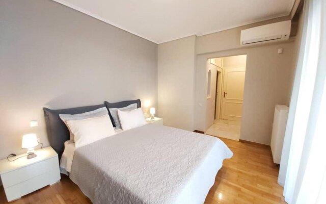 Luxury beachfront 3 bedroom apartment in Kavouri beach, Athens