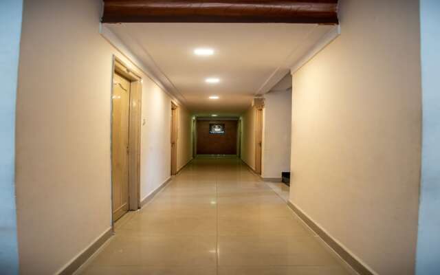 OYO 13321 Hotel Lakshmi Paradise