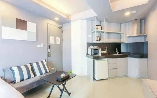 24 Hills Hotel