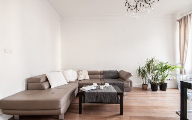 oompH Dobra Warsaw Central Luxurious Apt