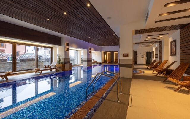 Apartments by Bor