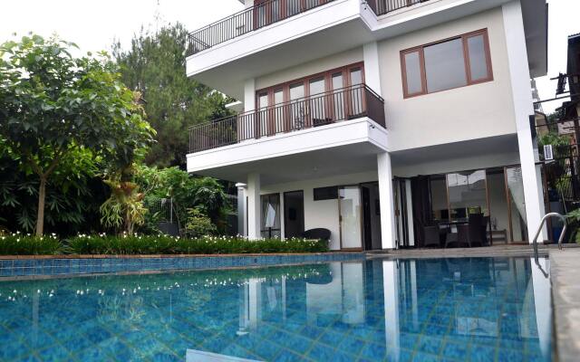 Asri Villa 5 Bedroom with a Private Pool