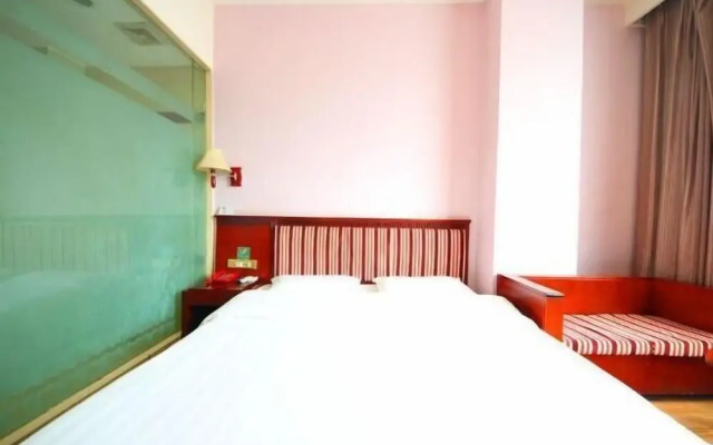 Nanning Hongtu Business Hotel (Railway Station)