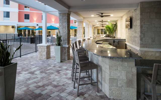 Home2 Suites by Hilton Cape Canaveral Cruise Port, FL