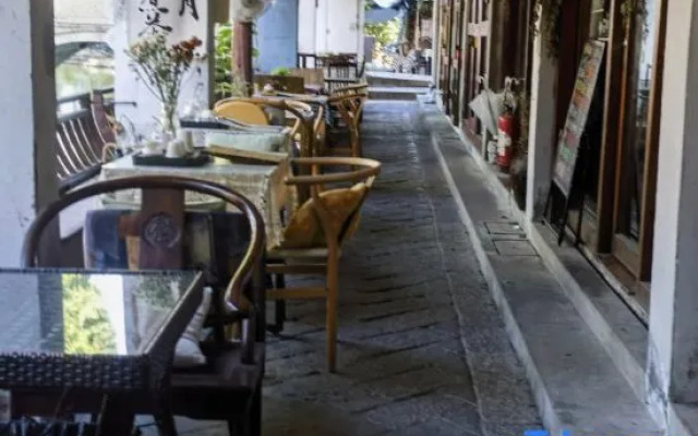 Tongli Riverside Inn