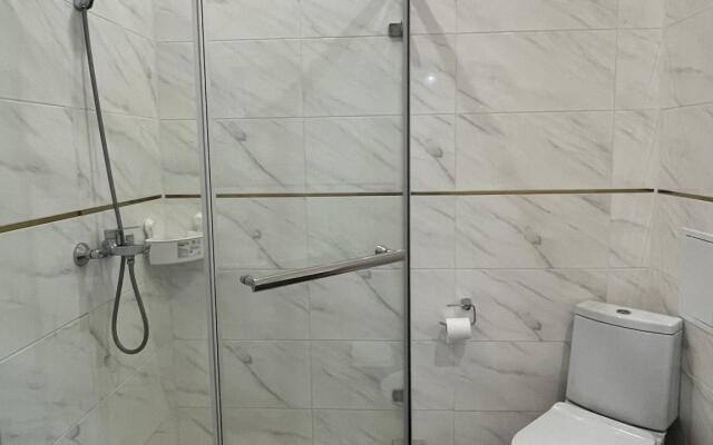 Apartments on Makhambet Utemisov street 125B