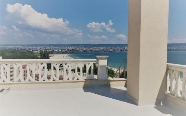 Varna South Bay Beach Residence