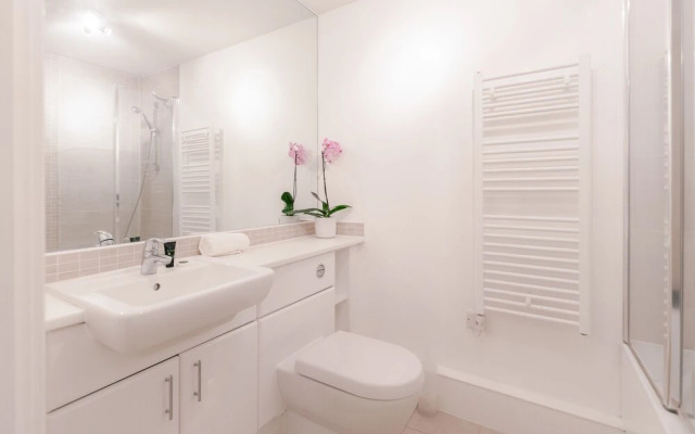 Roomspace Apartments -The Hurley
