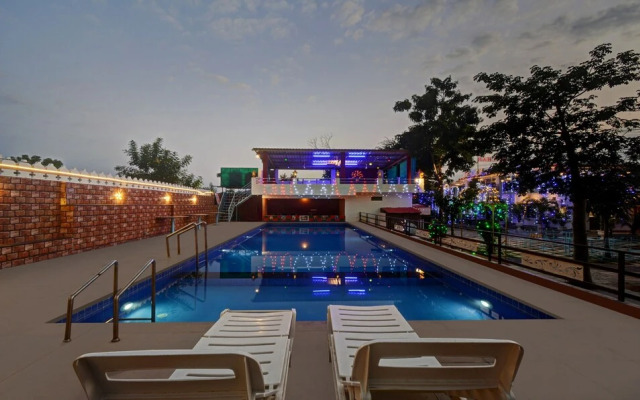 Treebo Trend The Lavit Malhar With Mountain View