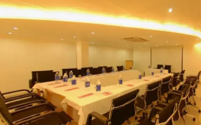 Roseline The Boutique Hotel