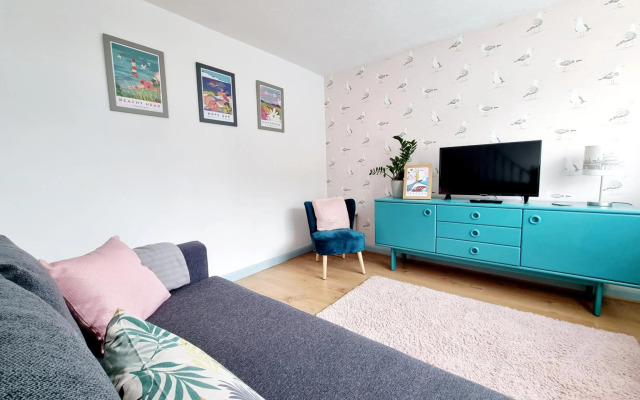 Visit Seaford Apartment - 4 Bedroom - Sleeps 9