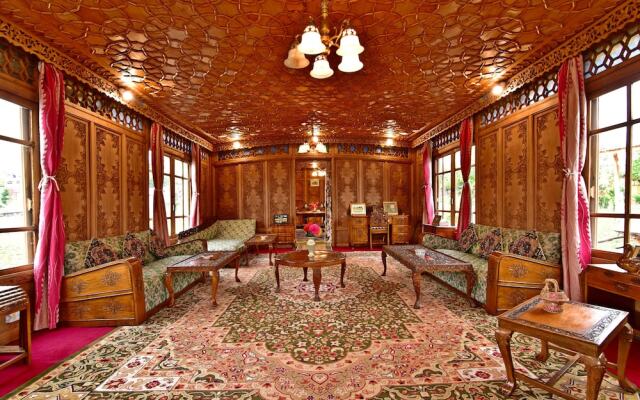 Inshallah Houseboats