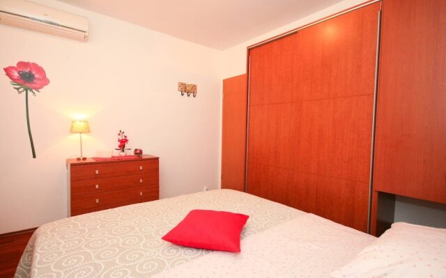 Nadica Lovorka 2 Baska Island Krk