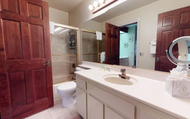 Winterset Woodland - Near Hike & Bike Trails!