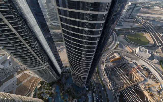 Cozy 1BR with balcony Damac Towers