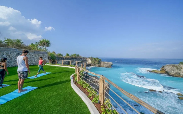 Blue Lagoon Avia Villa