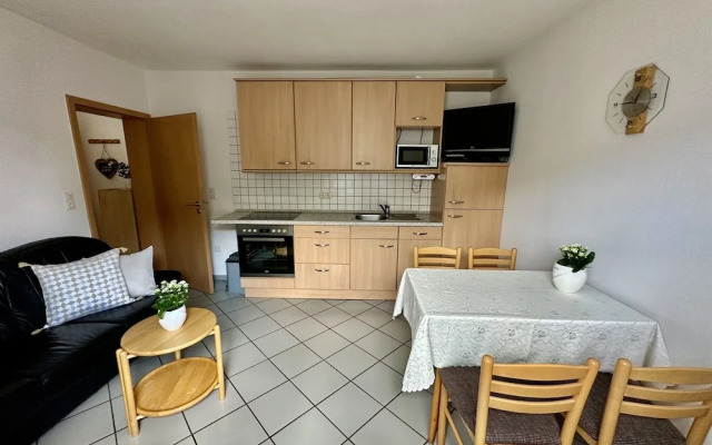 Apartment With 2 Rooms in Lirstal