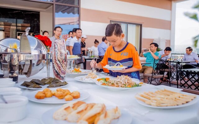 Ngoc Lan Hotel