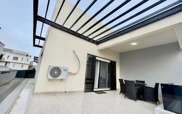 Luxury 3bedroom duplex