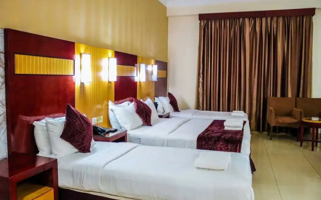 Phoenix Retreat Deira By Dancenter