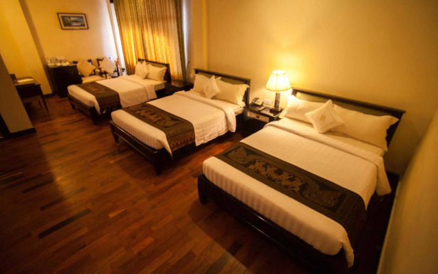 Ree Mohasambath Hotel & Resort  I