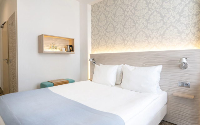Metropol Hotel