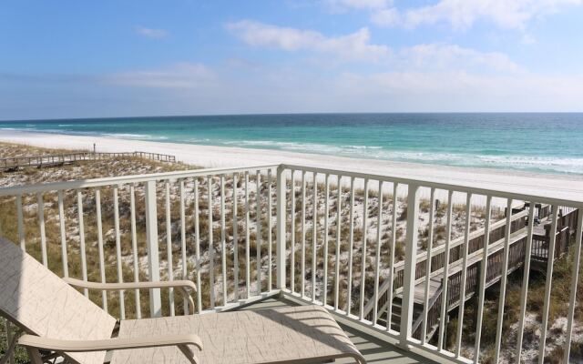 Starboard Village by Surfside VR