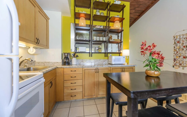 Napili Shores B214 Studio Bedroom Condo