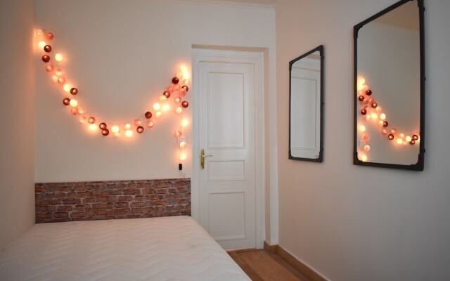 Spacious 1 Bedroom Apartment in Sacré Coeur