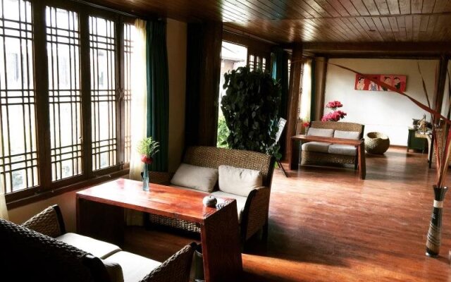 Lijiang Sadhu Inn