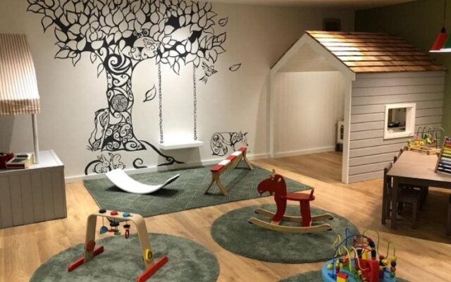 The Manor West Hotel & Leisure Club