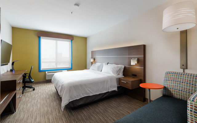 Holiday Inn Express Grande Prairie