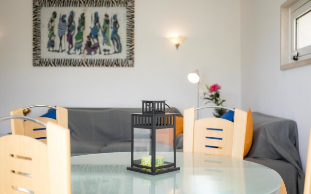 B06 - Top-Floor Marina Club 2 Bed Apartment