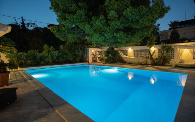 Perfect Athenian Villa