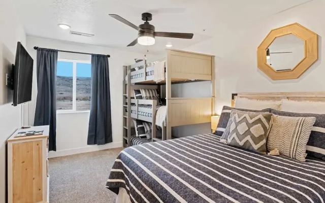 Anchor Oasis #87 by RedAwning
