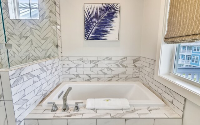 The Conch Castle 5 Bedroom Home