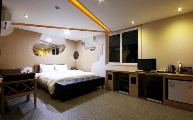 Hotel OZ Oncheonjang