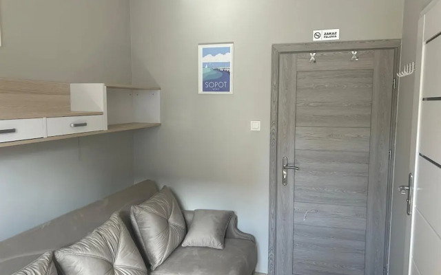 Traffic Studio 2 by Grand Apartments